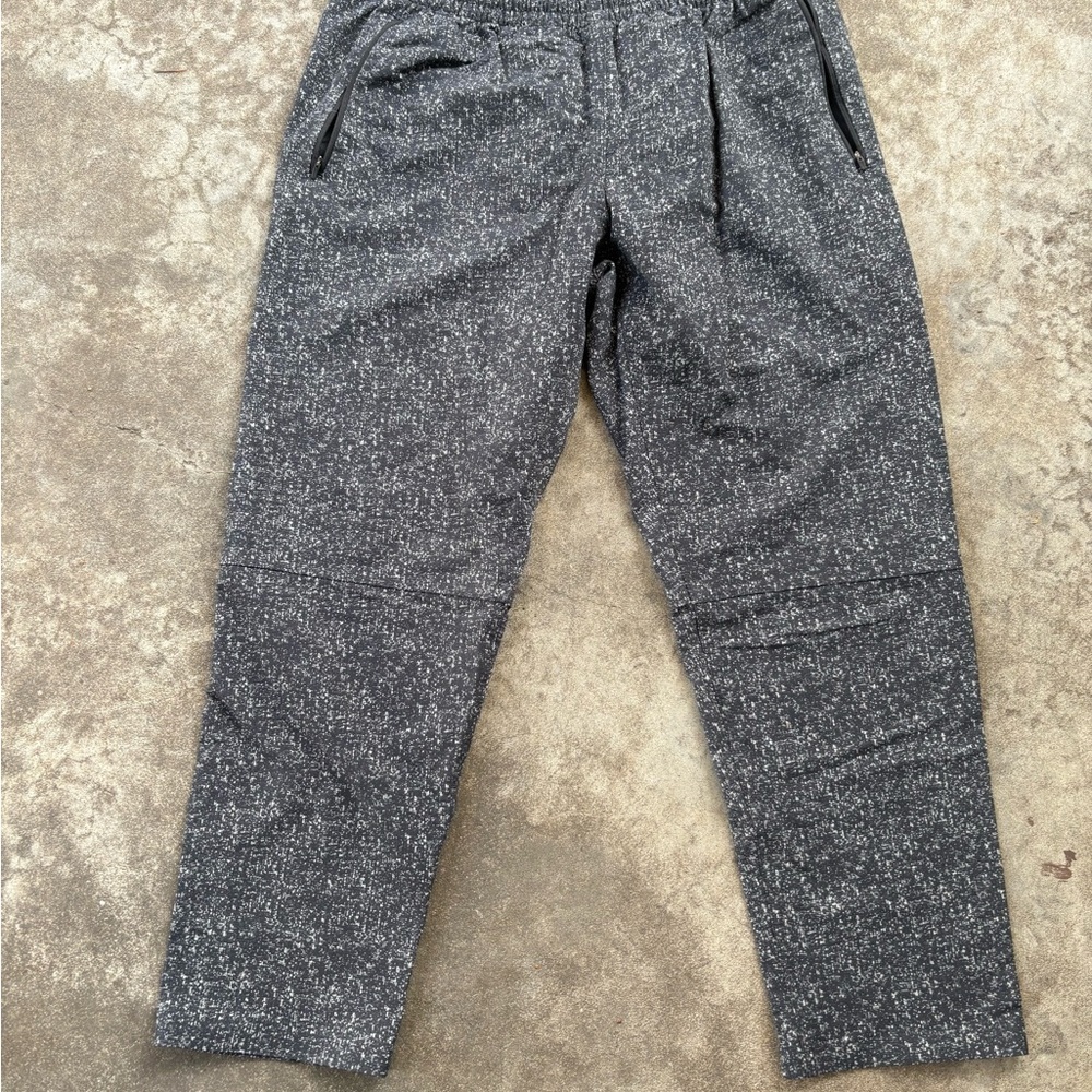 Woman’s black with white spec patterned Pants